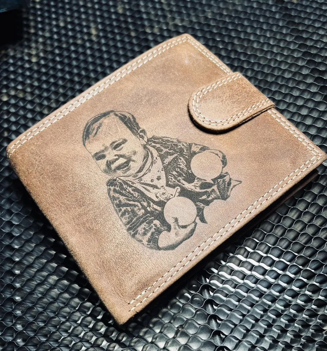 Gravírozott Babás referencia