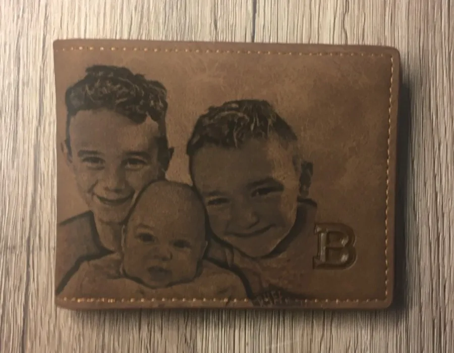 Gravírozott Babás referencia