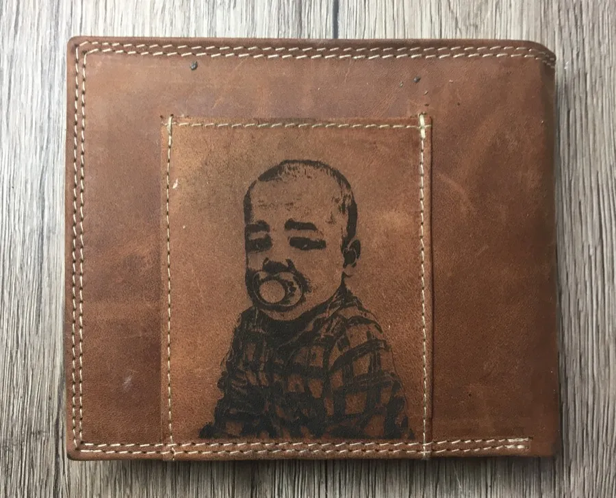 Gravírozott Babás referencia