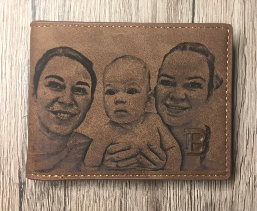 Gravírozott Babás referencia