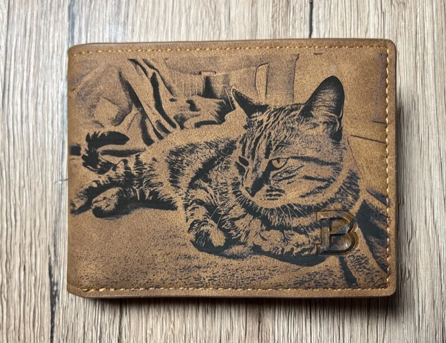 Gravírozott Cicás referencia