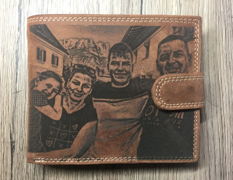 Gravírozott Családos referencia