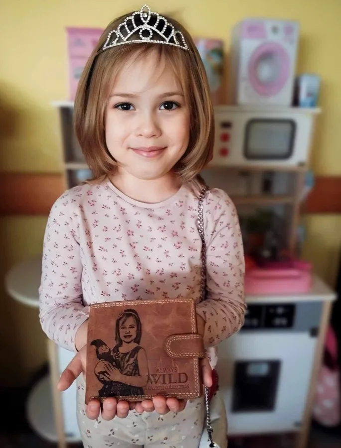 Gravírozott Gyerekes referencia