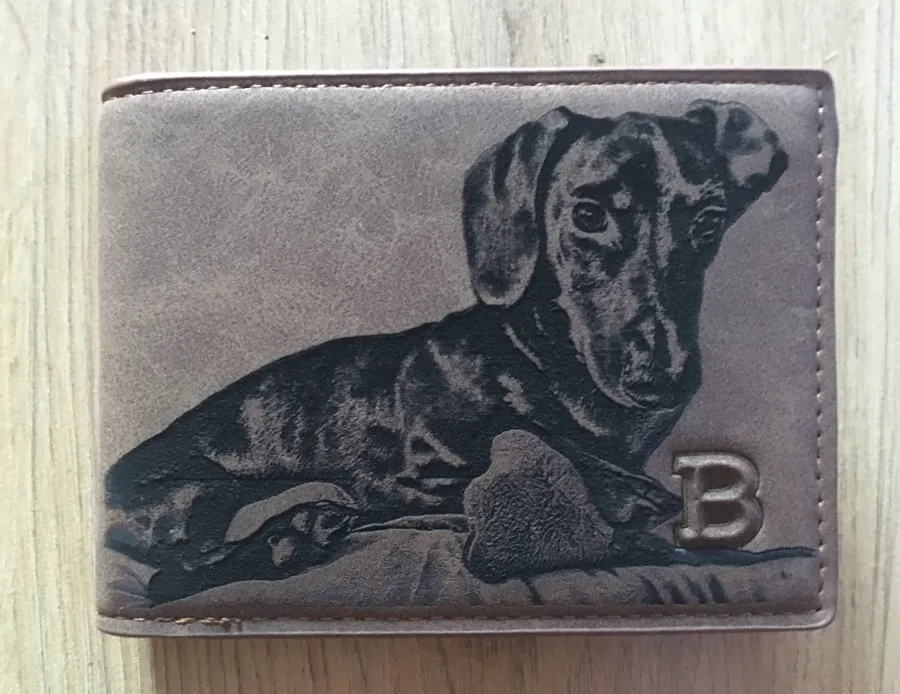 Gravírozott Kutyás referencia