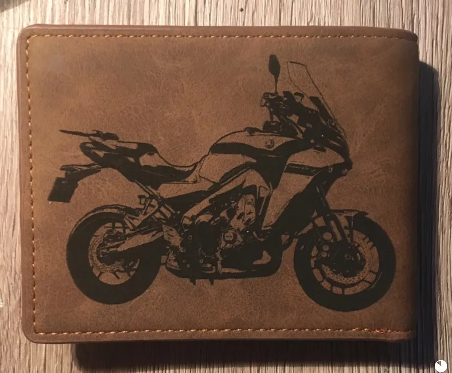 Gravírozott Motoros referencia