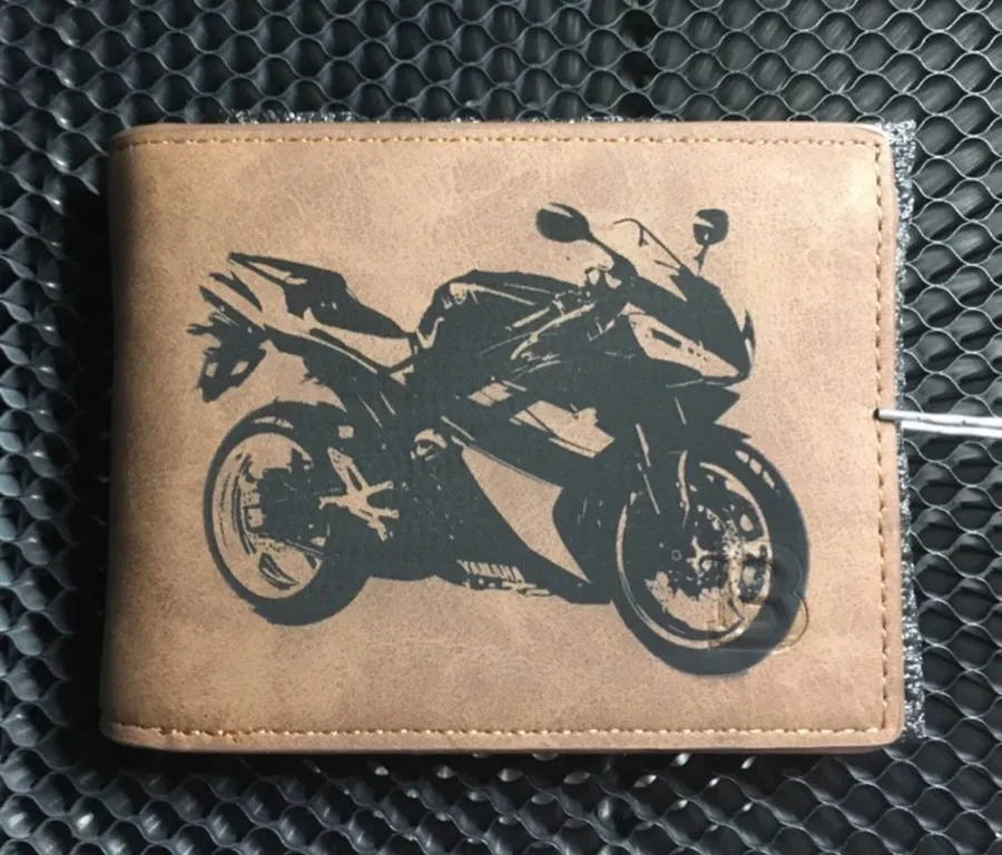 Gravírozott Pénztárca Referencia Kategória