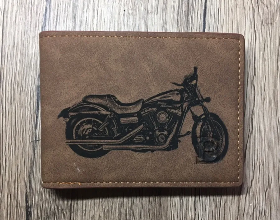 Gravírozott Motoros referencia