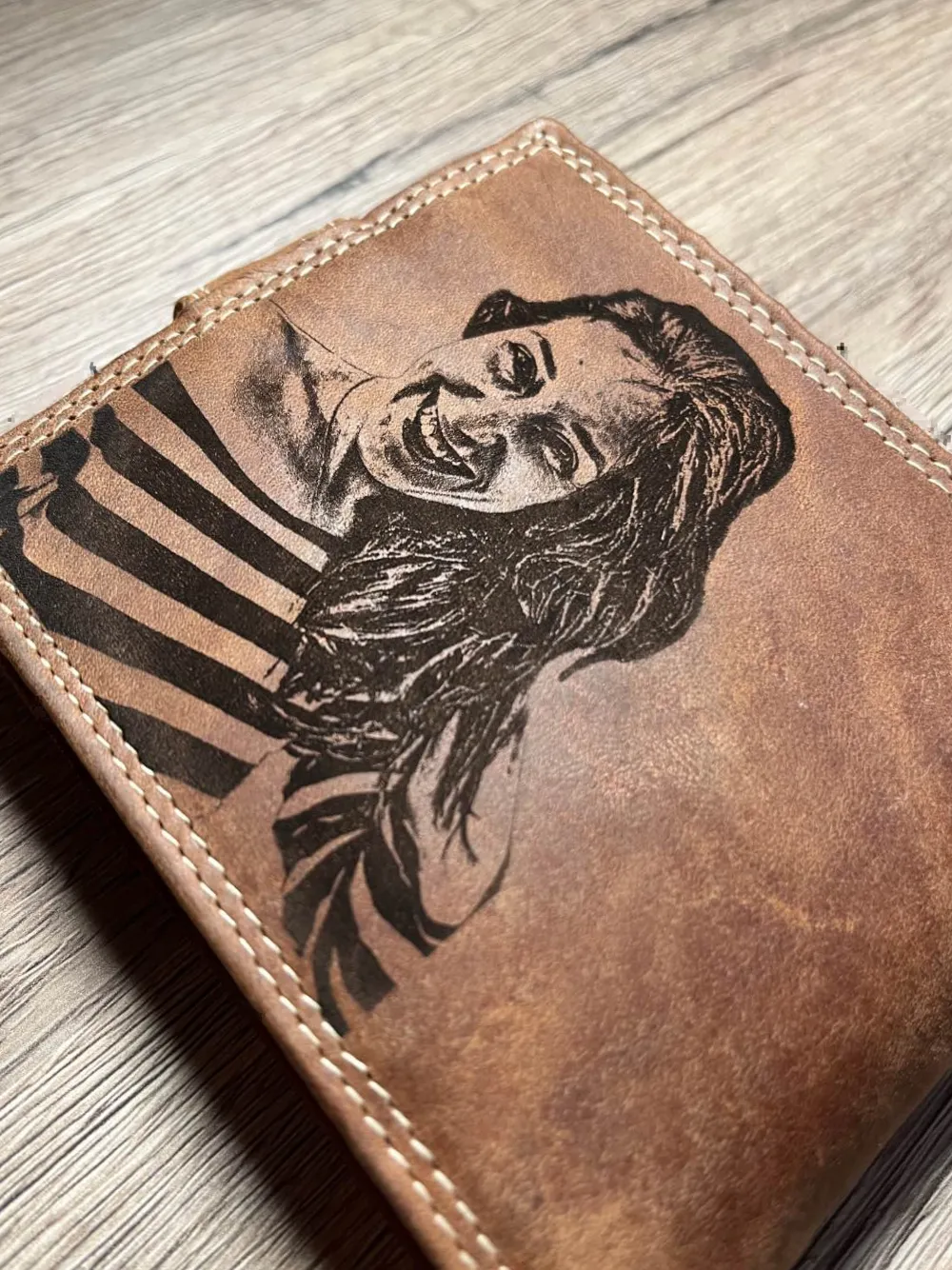 Gravírozott Pénztárca Referencia Kategória